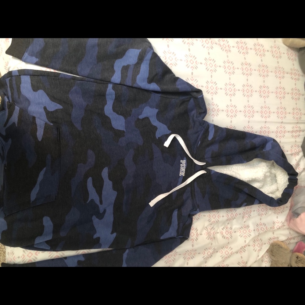 VS pink blue camo sweatshirt